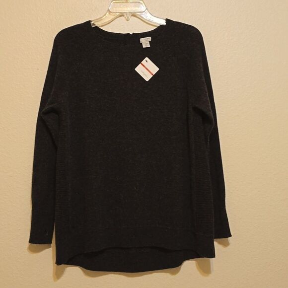 HALOGEN Crewneck Cashmere Sweater SIZE MEDIUM - Picture 1 of 12